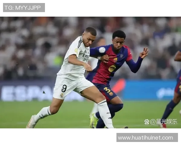 姆巴佩训练中暂时退场全力以赴争取赶上西超杯比赛 姆巴佩训练中暂时退场全力以赴争取赶上西超杯比赛