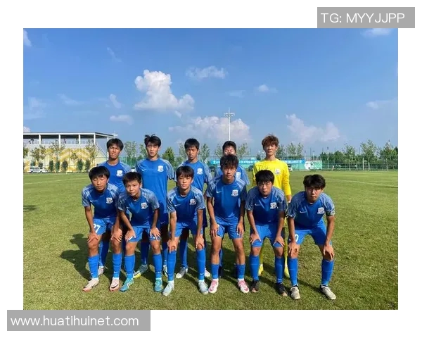 上海海港U15队大胜海门珂缔缘U15队七球狂胜展现青少年足球实力 上海海港U15队大胜海门珂缔缘U15队七球狂胜展现青少年足球实力