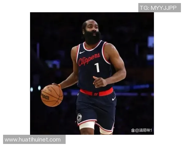 哈登半场表现抢眼却难阻球队落后正负值惨淡显示困境 哈登半场表现抢眼却难阻球队落后正负值惨淡显示困境