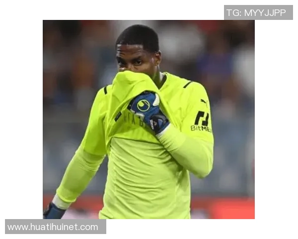 弗鲁米嫩塞续约45岁门将法比奥至2027年创下1269场职业生涯新纪录 弗鲁米嫩塞续约45岁门将法比奥至2027年创下1269场职业生涯新纪录