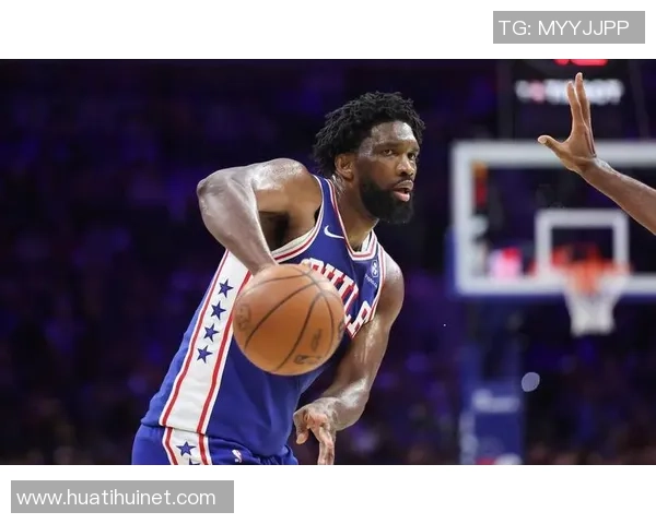 恩比德虽坐板凳却见证队友逆转精彩时刻贡献25分7篮板5助攻致敬登哥